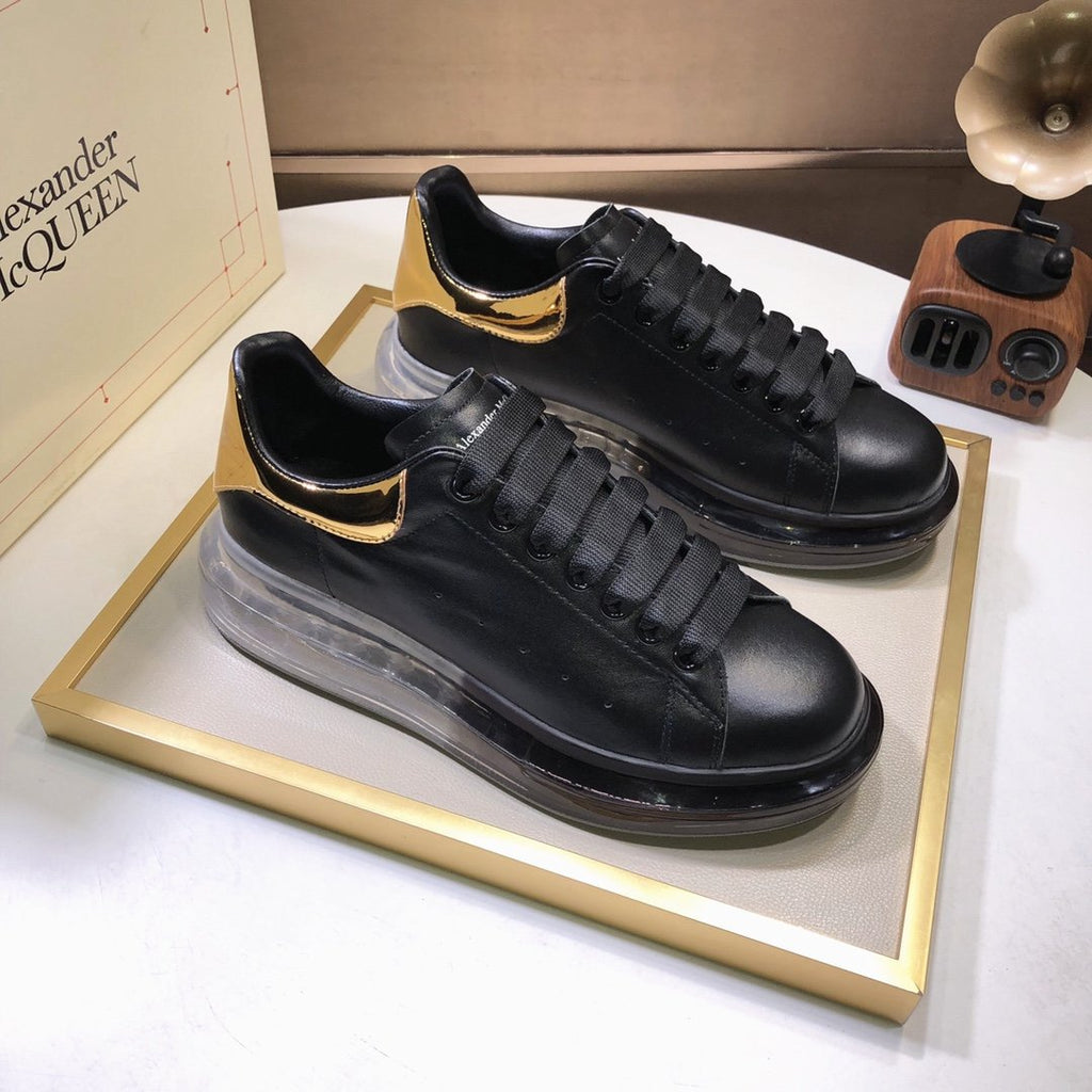 ALEXANDER MCQUEEN NERE CON RETRO ORO E SUOLA BIANCA IN GOMMA